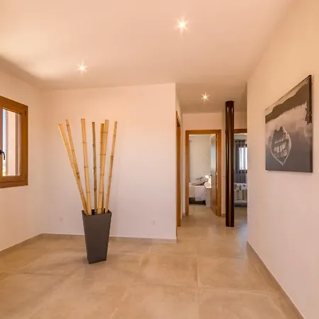 Вилла 2 Bedroom In *