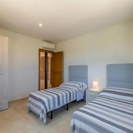 Villa 2 Bedroom In *